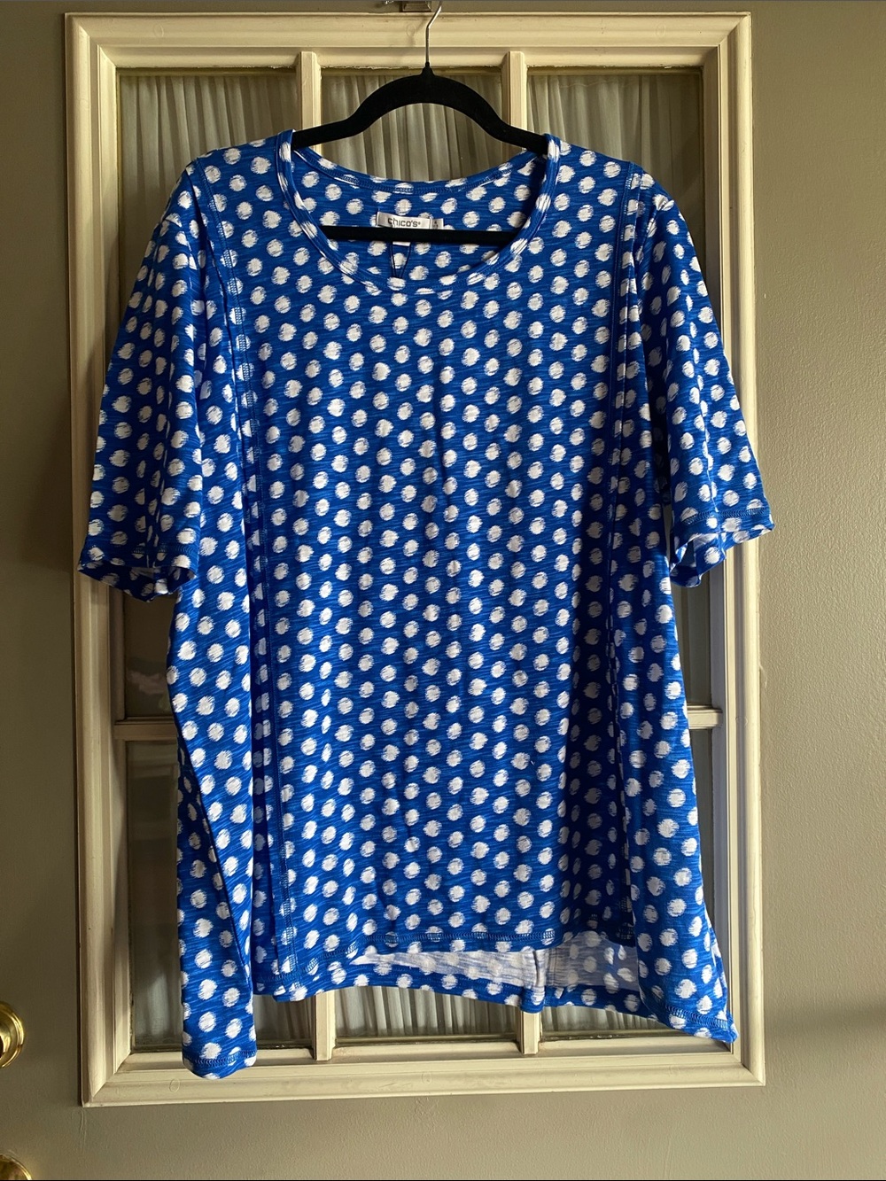 Chico's Blue and White Dot Short Sleeve Tee